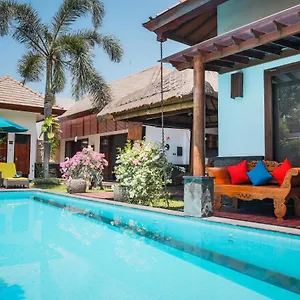 villa-ayu-seminyak-bali.hotelsseminyak.net/